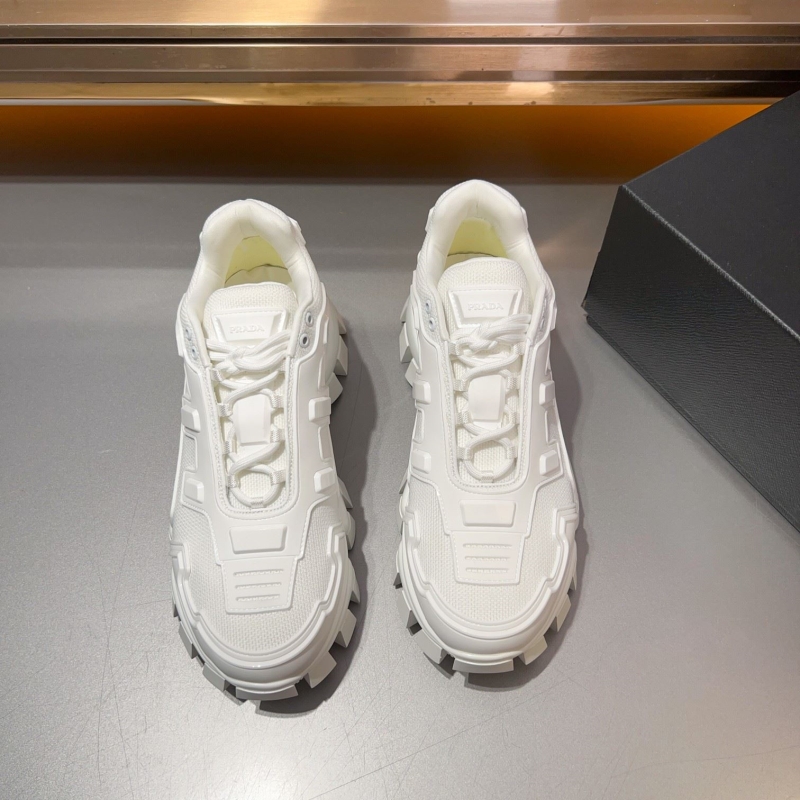 Pra*a casual shoes